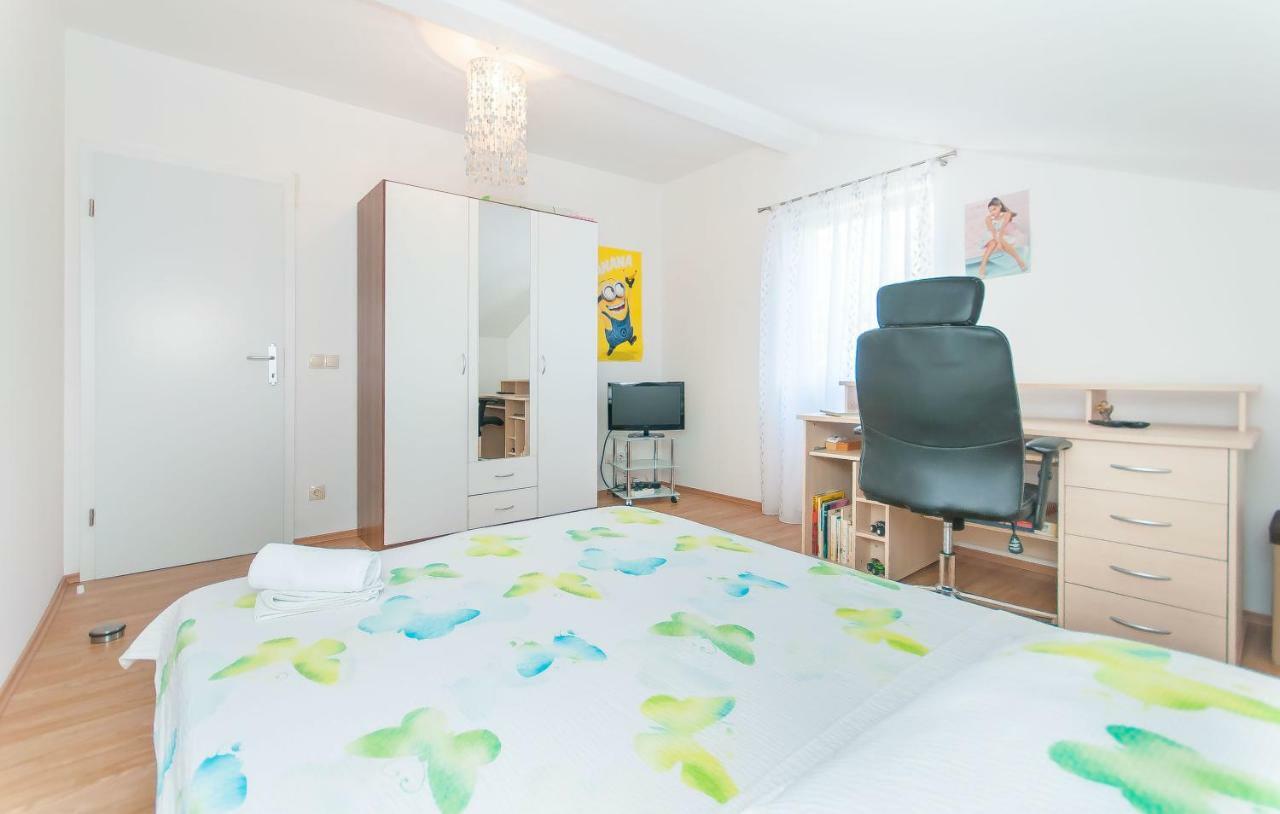 Ferienwohnung Modern Duće Exterior foto