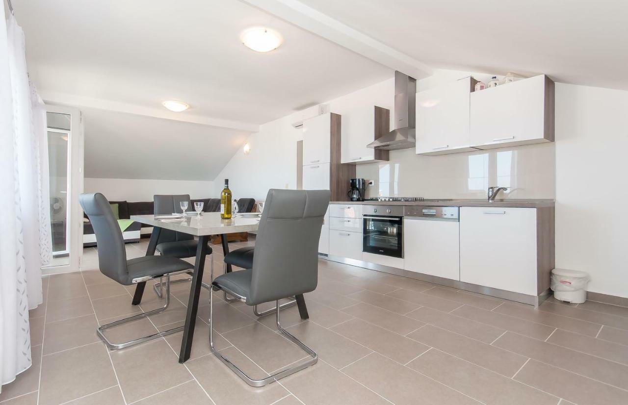 Ferienwohnung Modern Duće Exterior foto